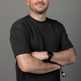 Yoav Gal