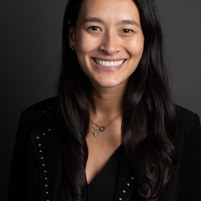 Lindsey Kelt Zikry